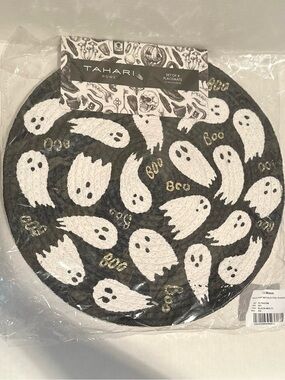 Tahari Home NWT 4Pk Ghost Metallic Foil Placemats